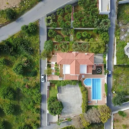 Artemis Luxury - Private Pool Oasis *