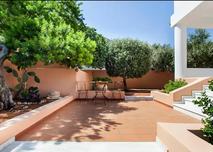 Artemis Luxury - Private Pool Oasis *