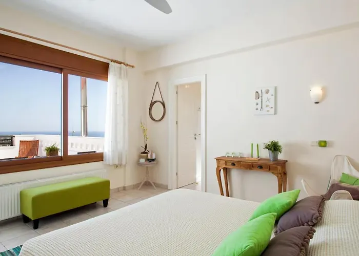 Artemis Luxury - Private Pool Oasis