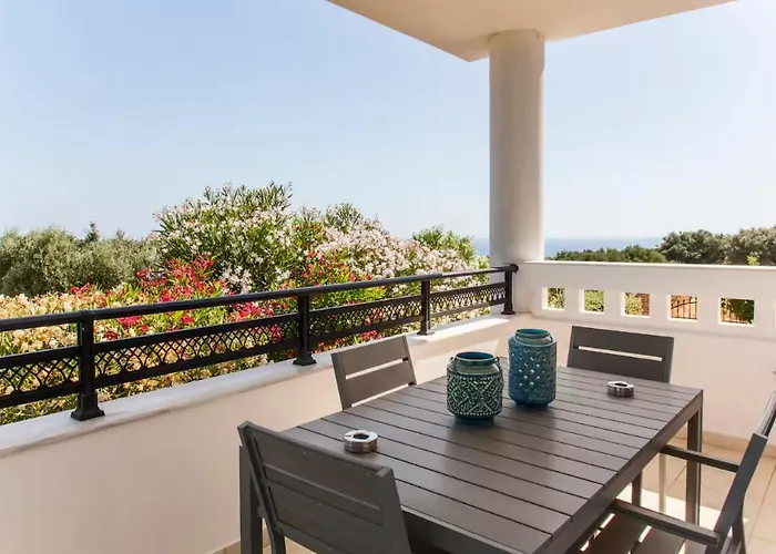 Artemis Luxury - Private Pool Oasis *